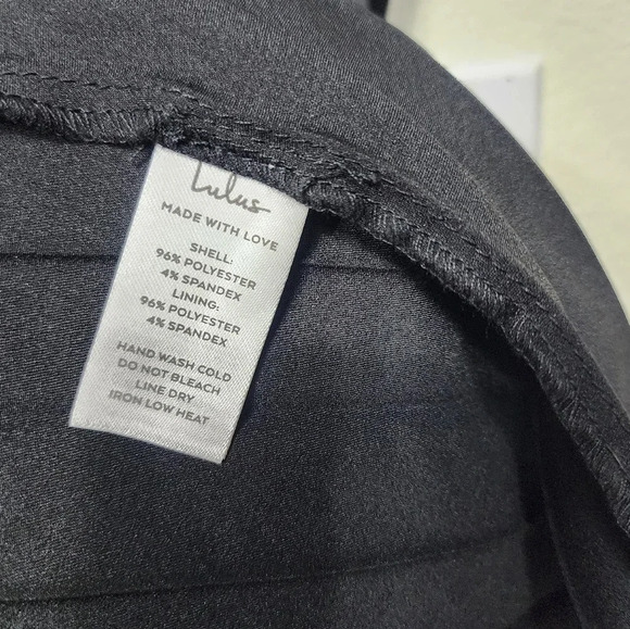 Lulu's Gorgeous Purpose Black Satin Pleated Sleeveless Bow Maxi Dress S Wedding - Picture 12 of 12